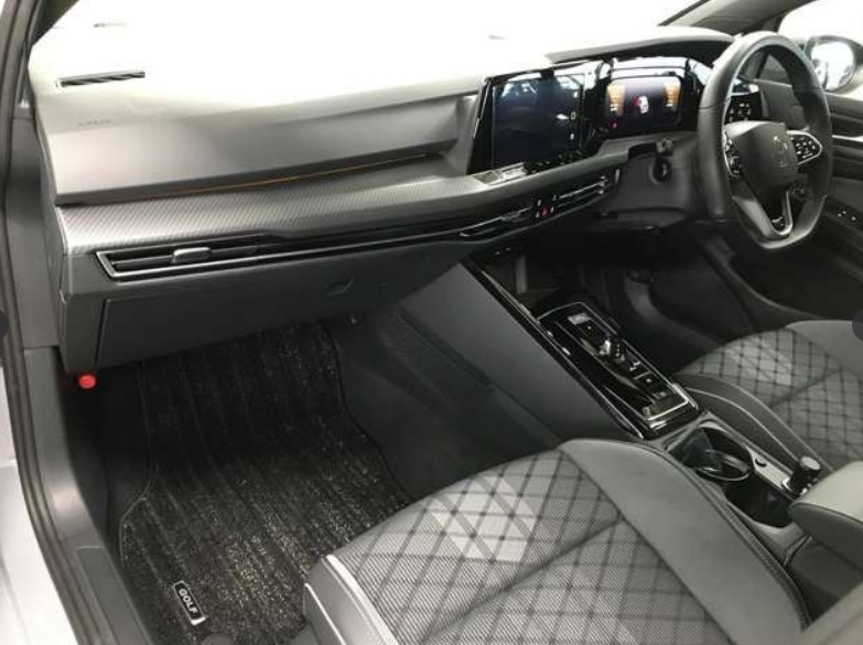 Volkswagen Golf 2023 – TDI R line