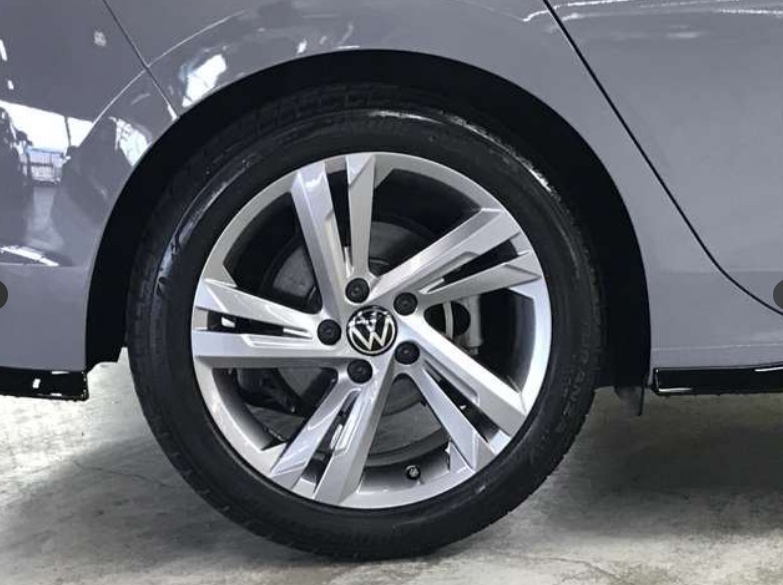 Volkswagen Golf 2023 – TDI R line